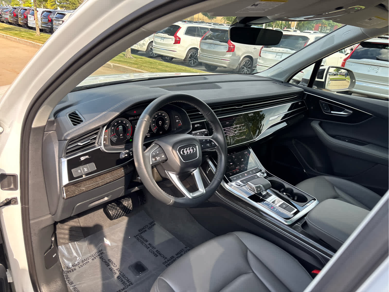 Used 2025 Audi Q7 3.0T Premium Plus AWD/4WD image 24