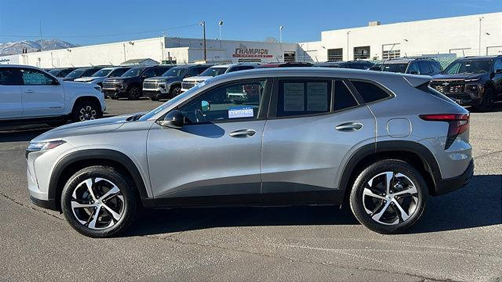 Certified 2024 Chevrolet Trax RS w/ Driver Confidence Package image 8