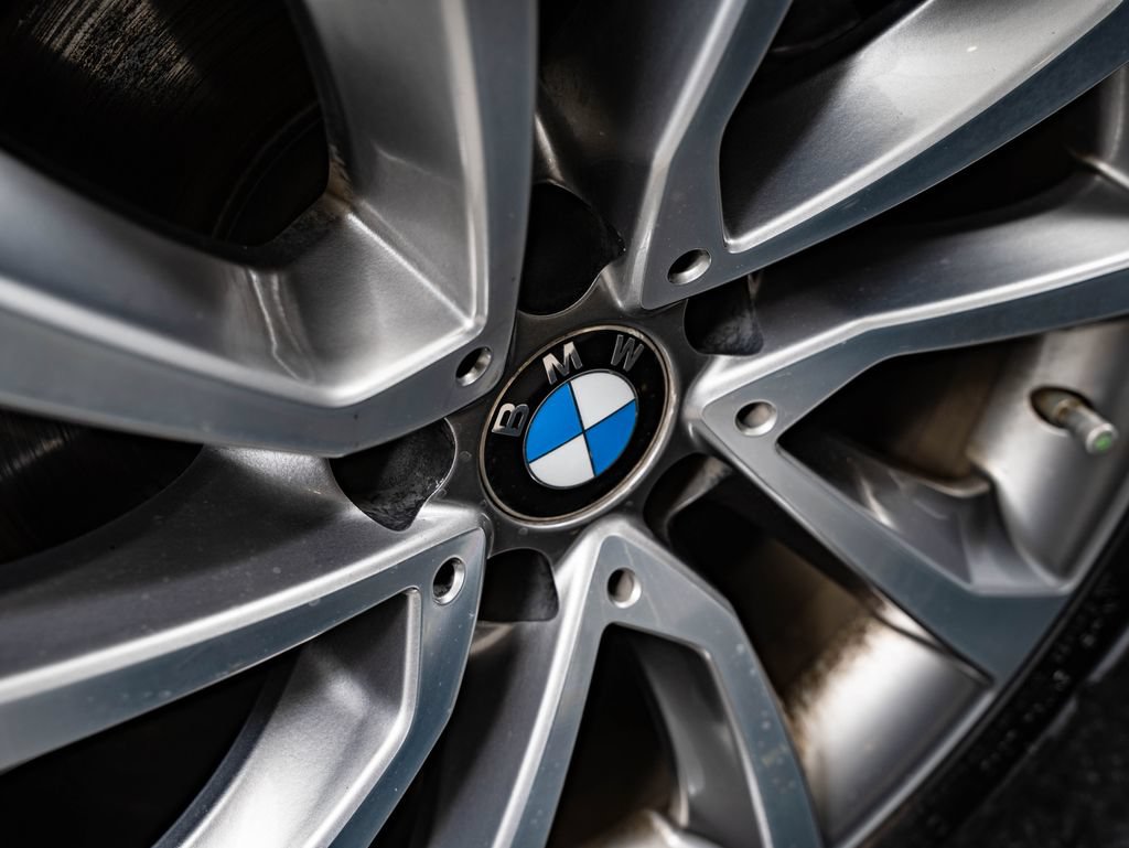 Used 2019 BMW X6 xDrive35i w/ Premium Package AWD/4WD image 8