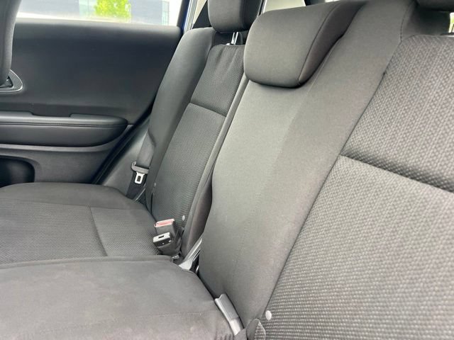 Used 2018 Honda HR-V EX image 29