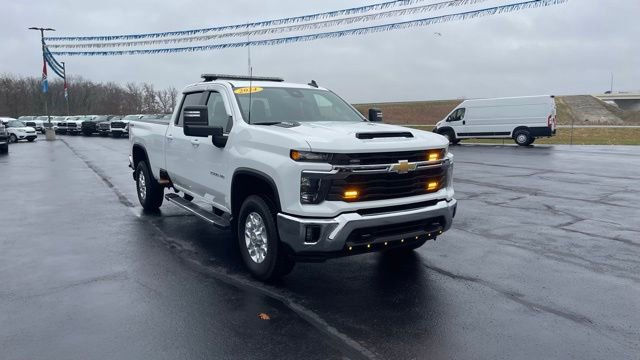 Used 2024 Chevrolet Silverado 3500 LT w/ Convenience Package image 11
