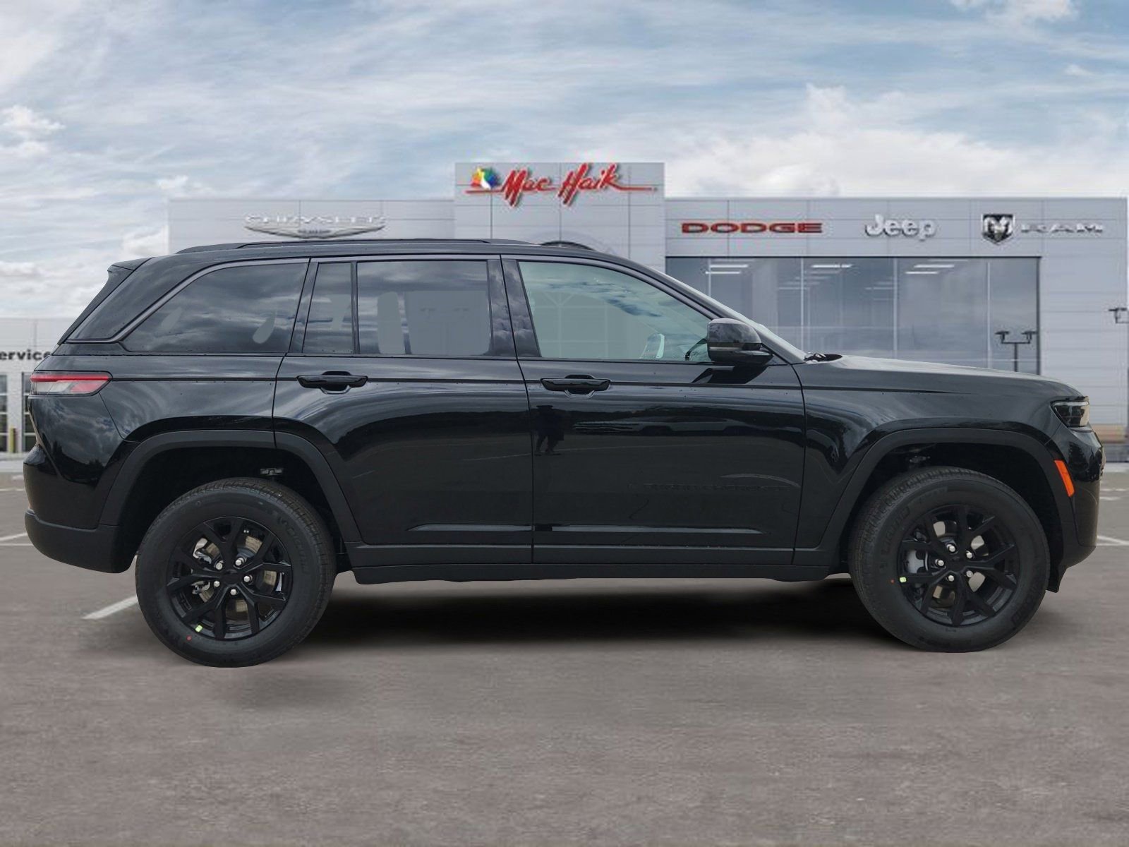 New 2026 Jeep Grand Cherokee Altitude RWD image 6