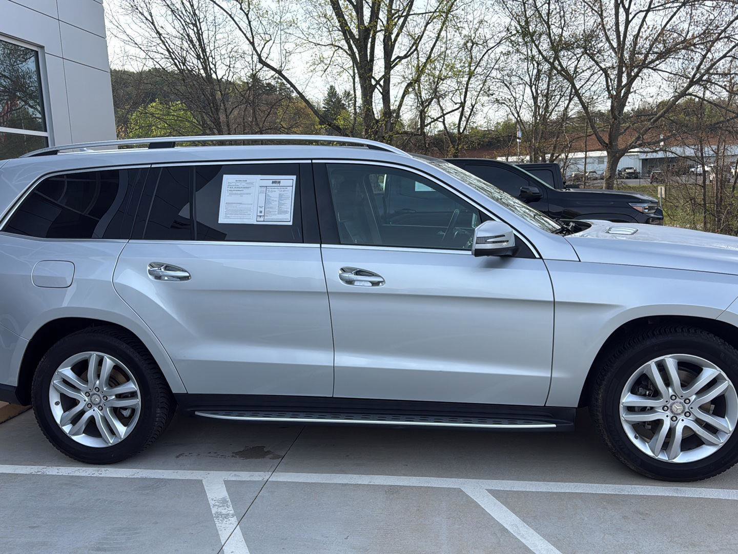 Used 2017 Mercedes-Benz GLS 450 4MATIC image 3