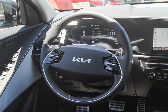 New 2026 Kia Niro SX Touring FWD image 8