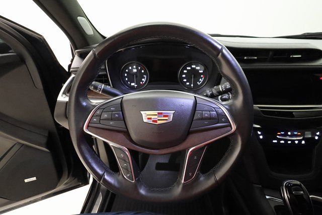 Used 2021 Cadillac XT5 Premium Luxury image 12