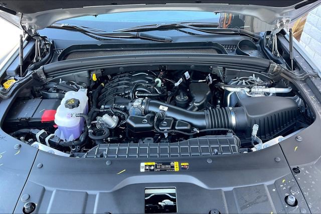 New 2025 Jeep Grand Cherokee Laredo X w/ Luxury Tech Group I image 9