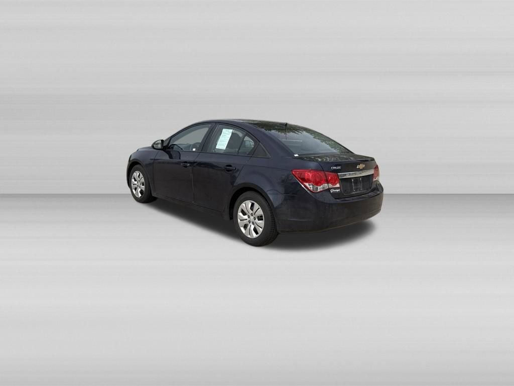 Used 2014 Chevrolet Cruze LS FWD image 8