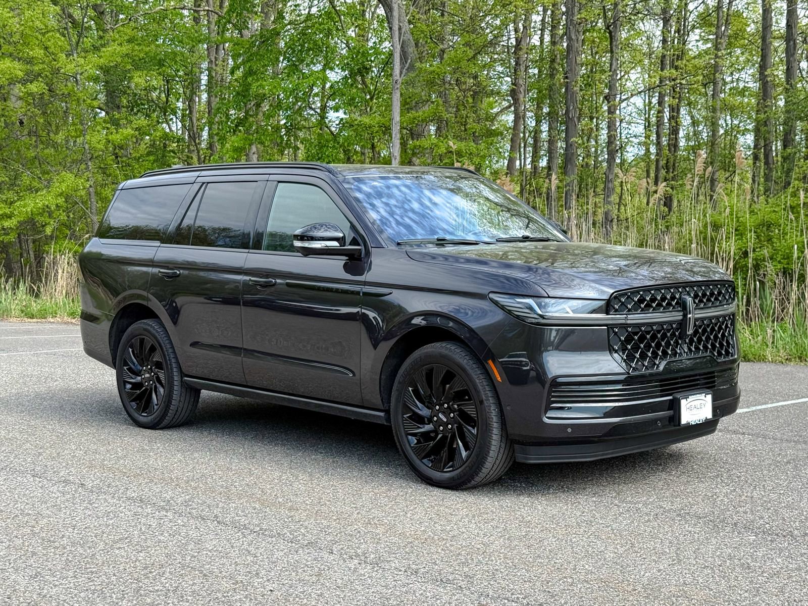 Used 2025 Lincoln Navigator Reserve w/ Jet Appearance Package AWD/4WD video 1