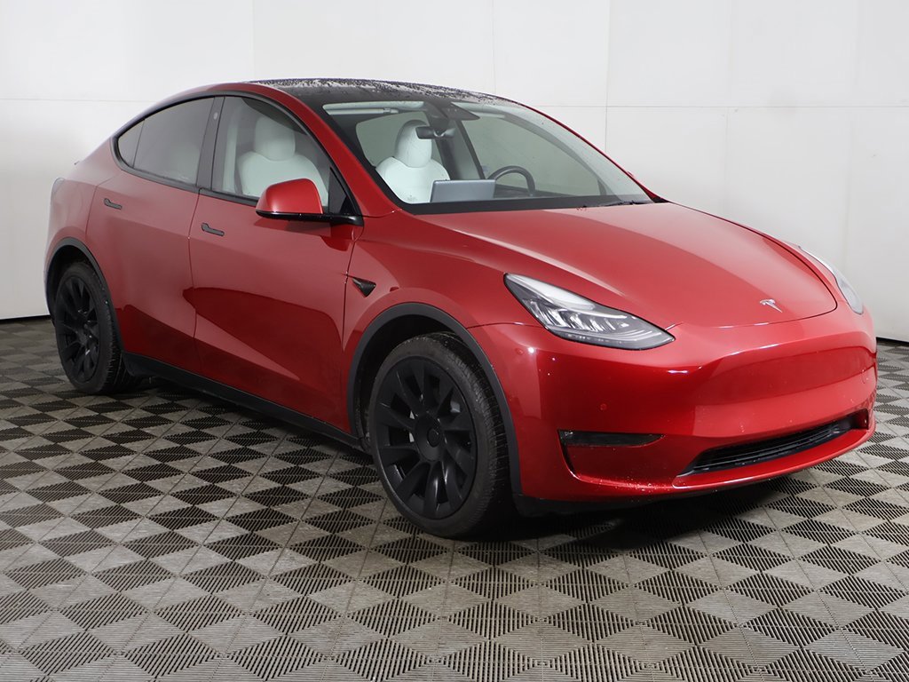 Used 2022 Tesla Model Y Long Range image 48
