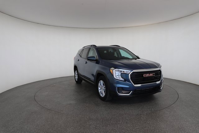 Used 2024 GMC Terrain SLE w/ Driver Convenience Package image 28