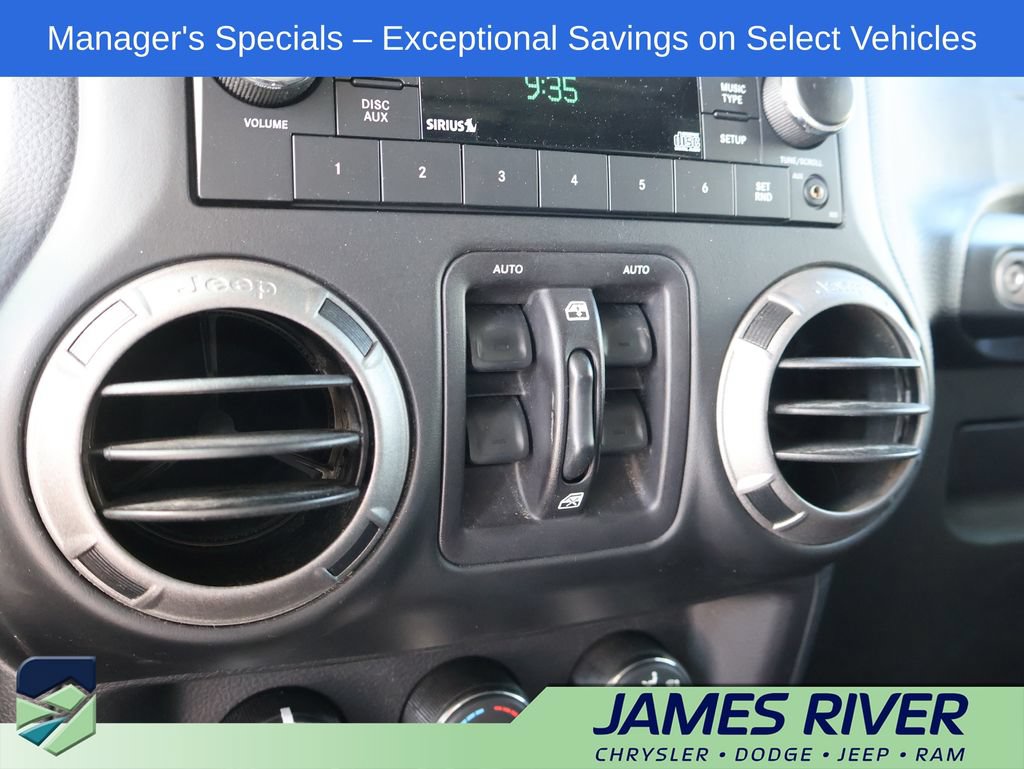 Used 2017 Jeep Wrangler Unlimited Sport w/ Quick Order Package 24S AWD/4WD image 31