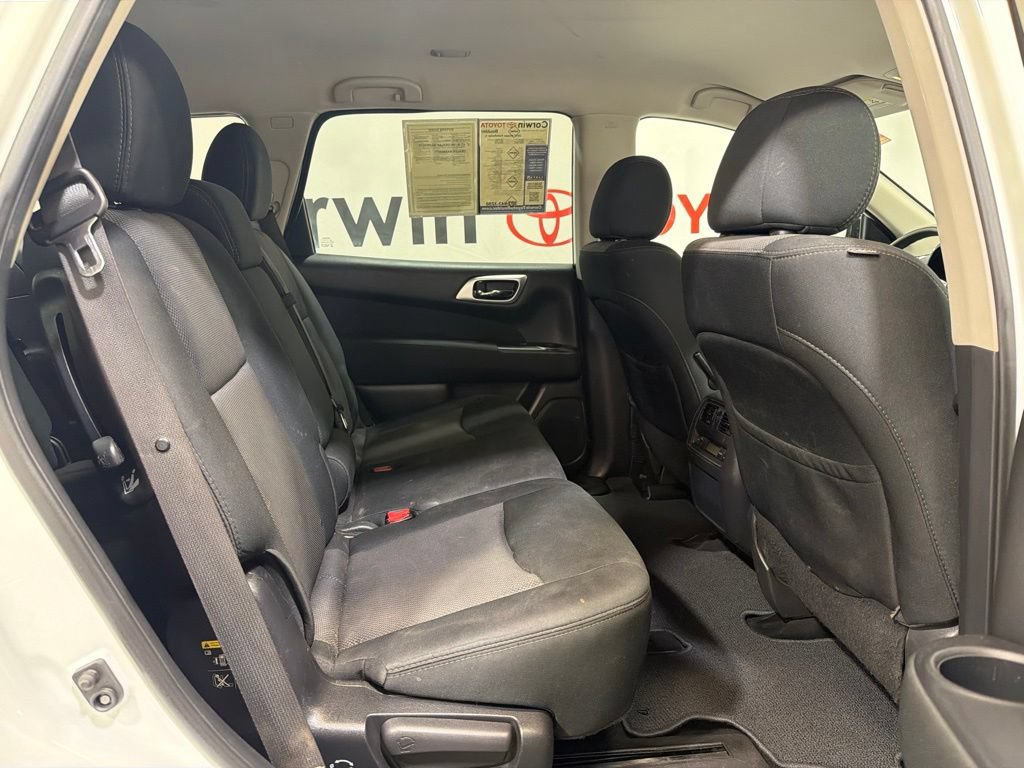 Used 2017 Nissan Pathfinder S AWD/4WD image 13