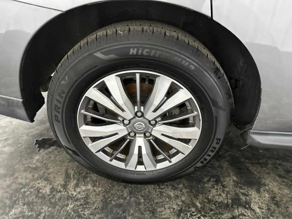 Used 2020 Nissan Pathfinder SV FWD image 5