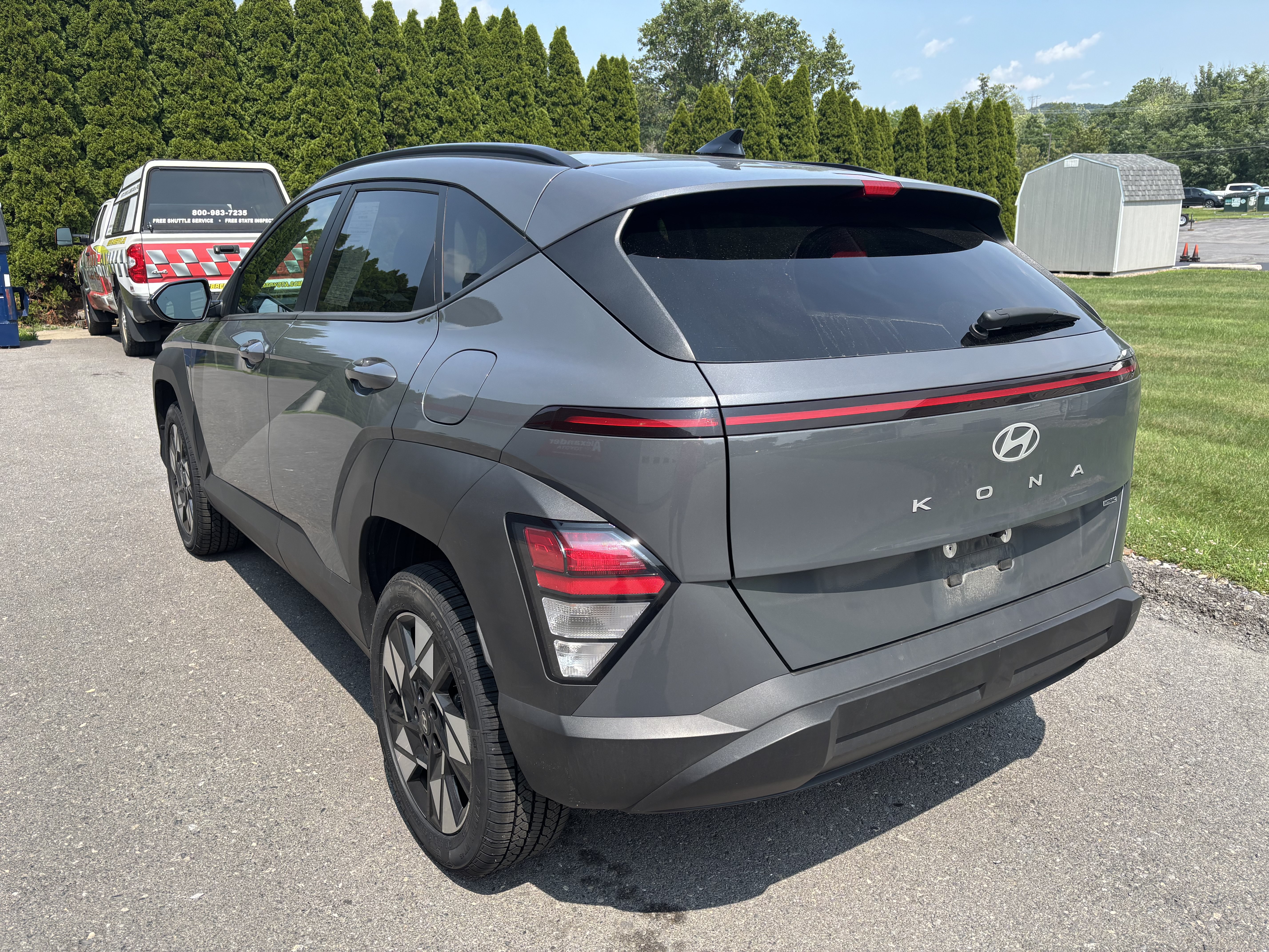 Used 2025 Hyundai Kona SEL AWD/4WD image 6