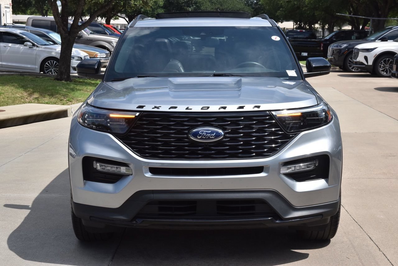 Certified 2024 Ford Explorer ST-Line w/ Class IV Trailer Tow Package AWD/4WD image 3
