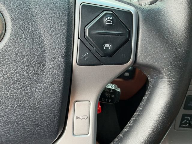 Used 2016 Toyota Sequoia Platinum RWD image 33