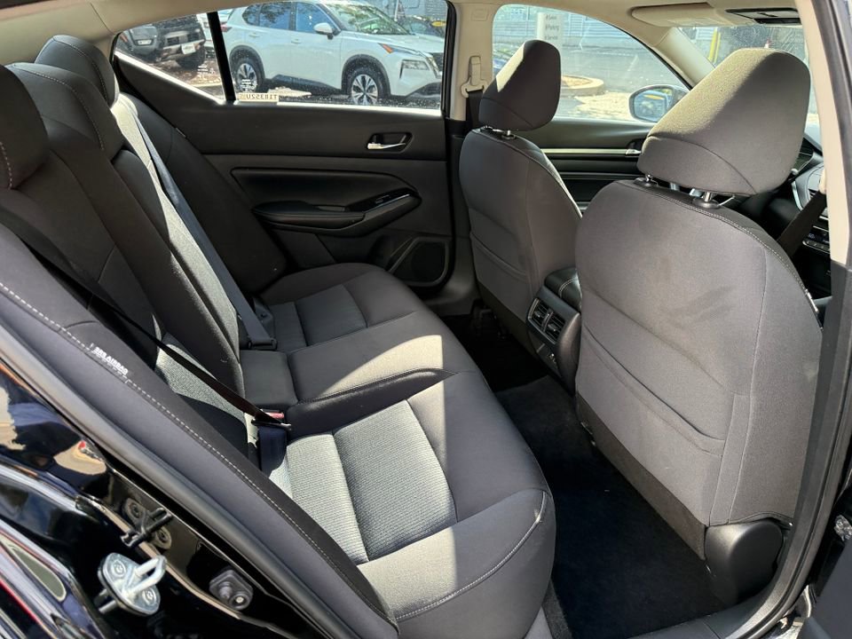 Used 2020 Nissan Altima 2.5 SV AWD/4WD image 22