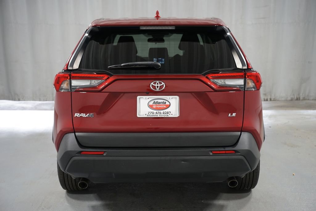 Used 2022 Toyota RAV4 LE image 7