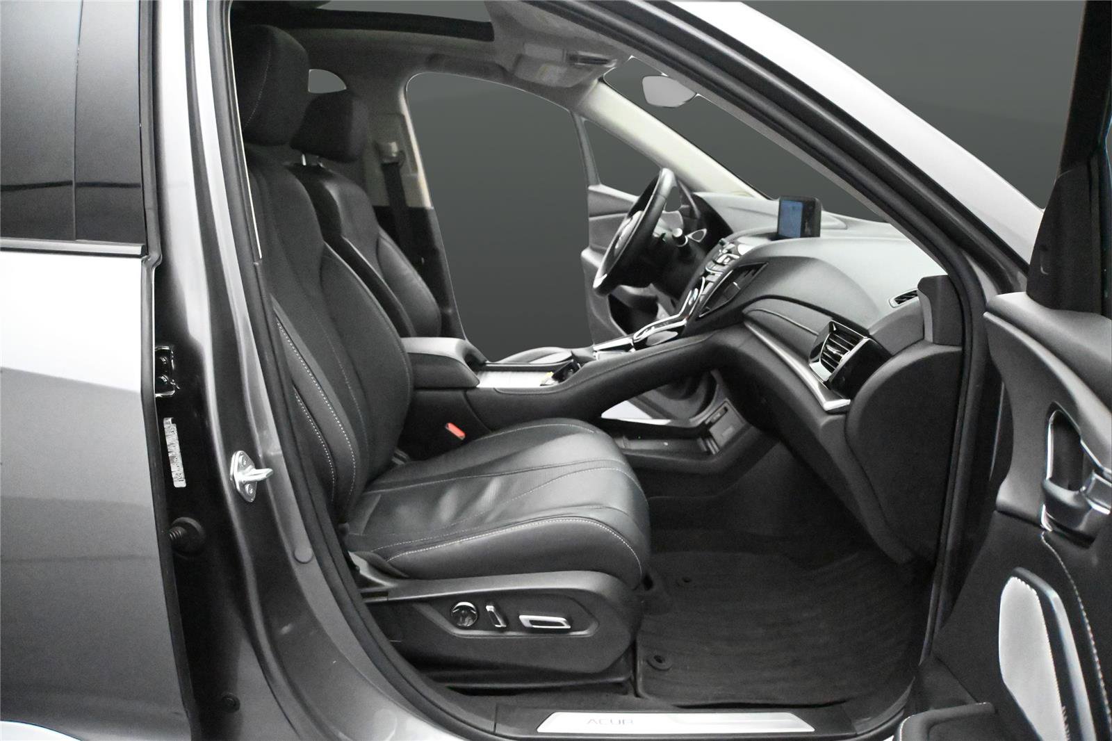 Certified 2024 Acura RDX SH-AWD w/ Technology Package image 16