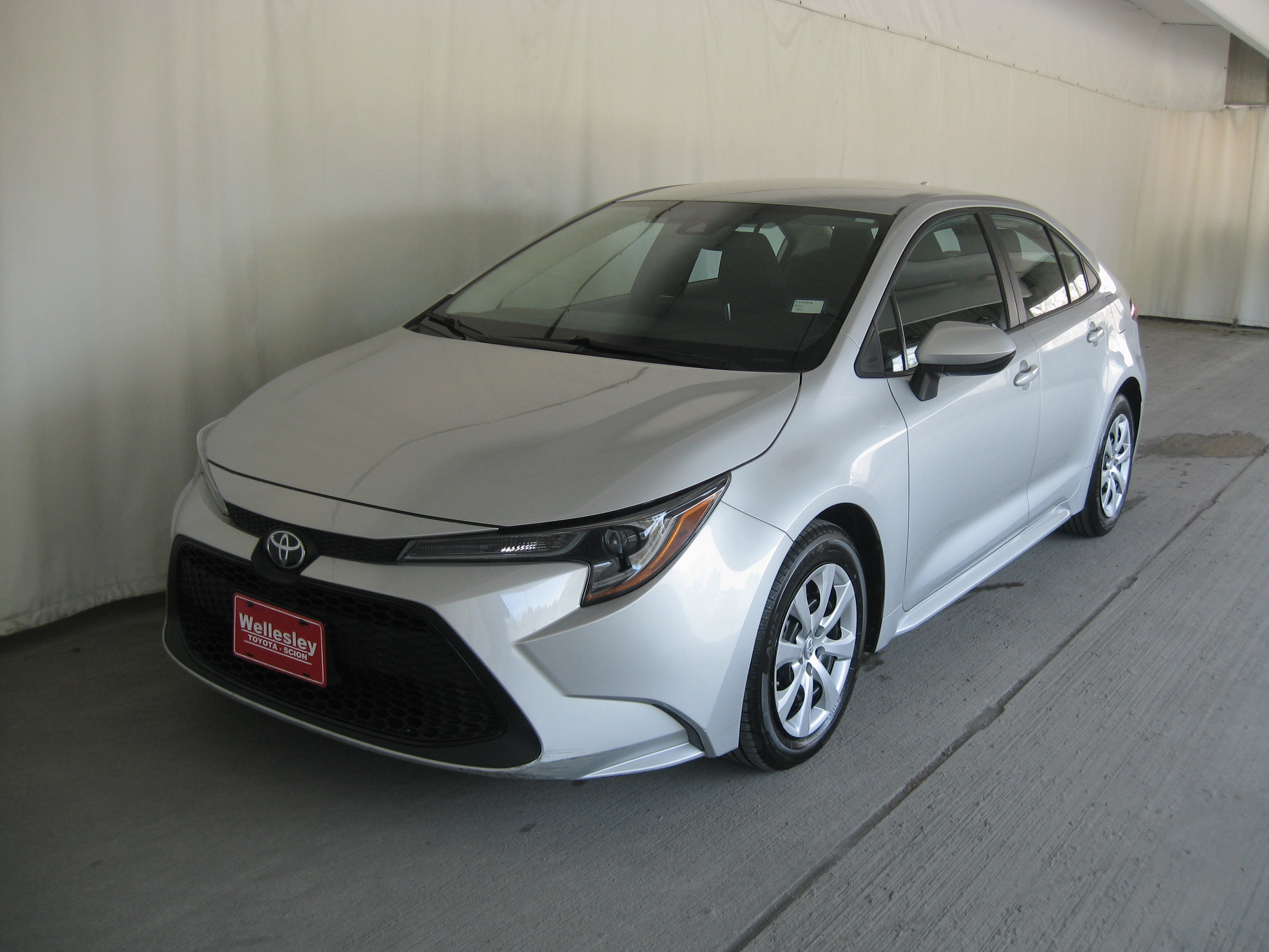 Used 2020 Toyota Corolla LE image 20