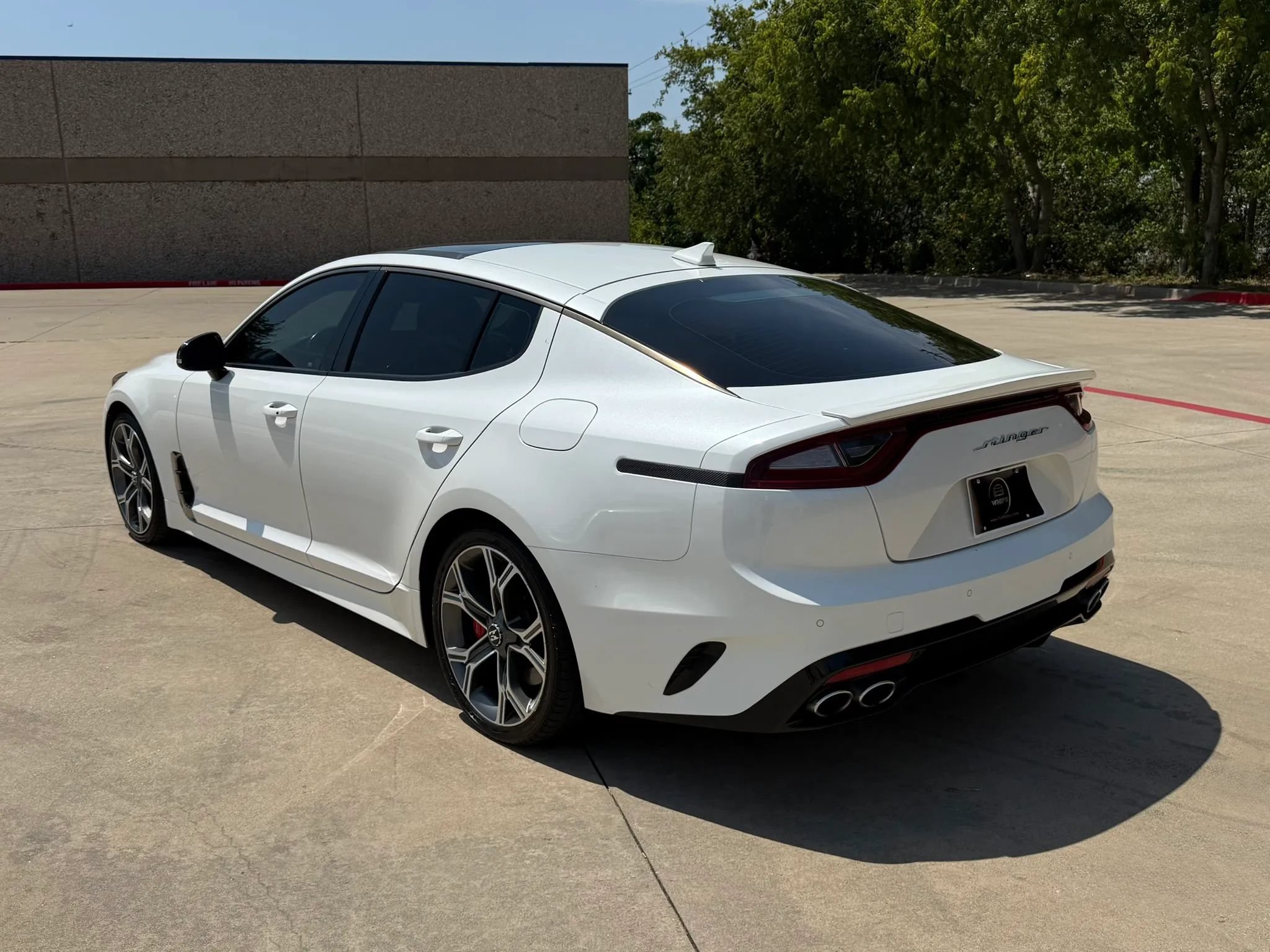 Used 2018 Kia Stinger GT2 RWD image 4