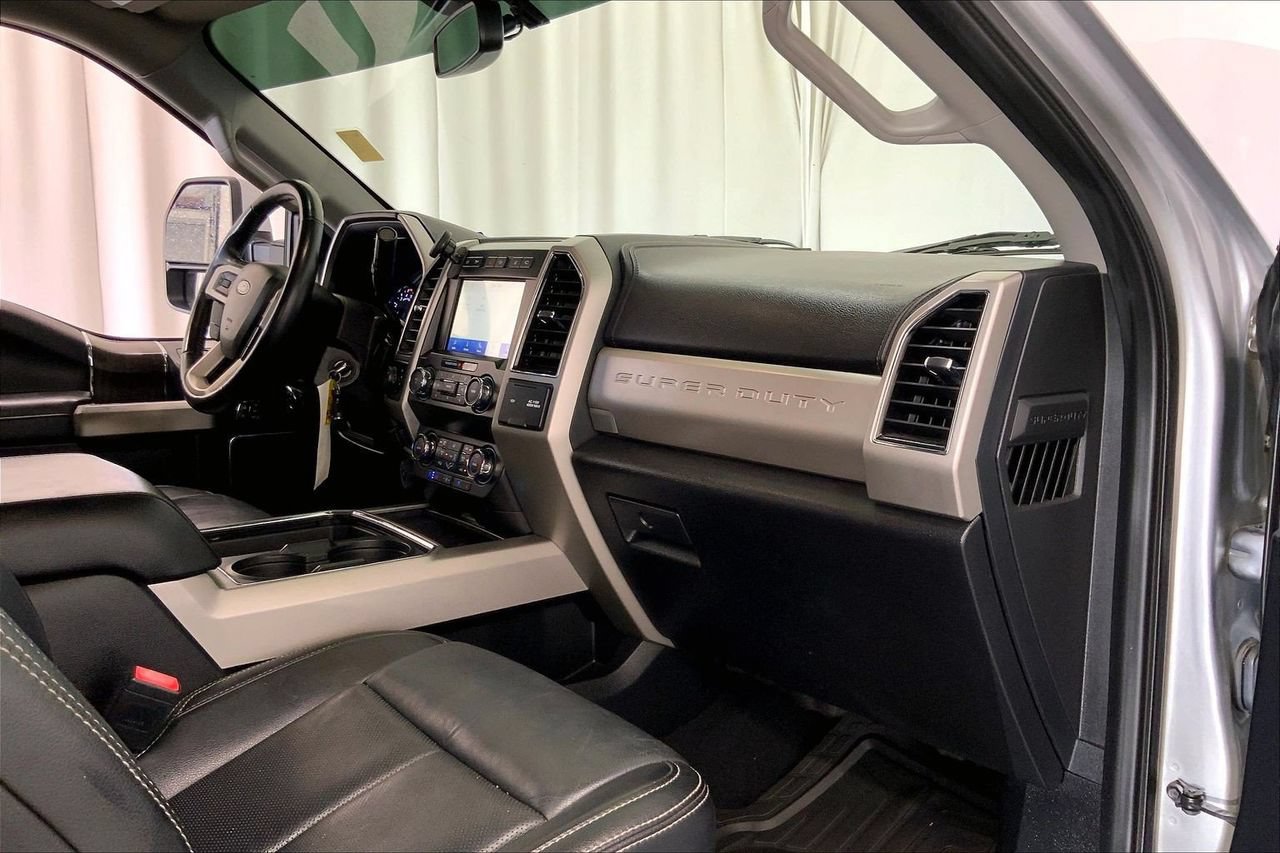 Used 2021 Ford F250 Lariat w/ Lariat Value Package AWD/4WD image 28