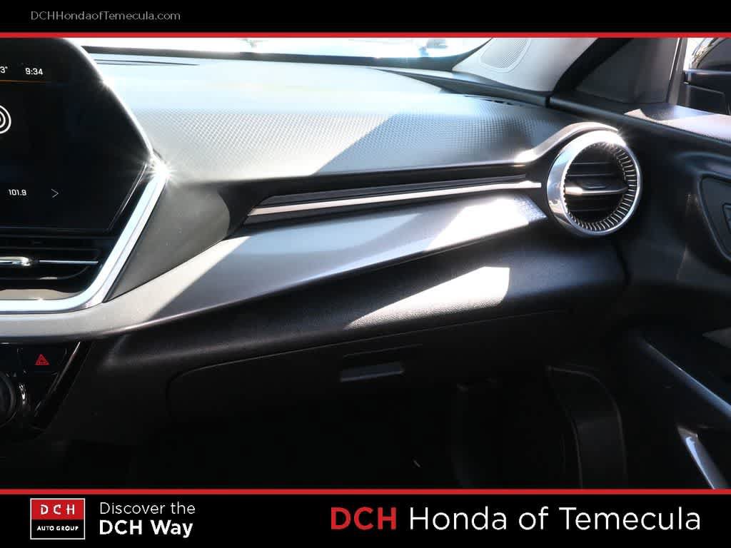 Used 2024 Chevrolet Trax ACTIV w/ Sunroof Package FWD image 14
