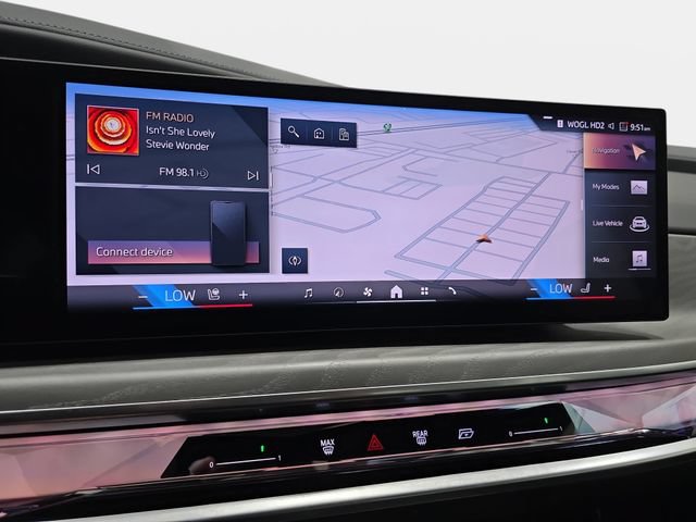 Certified 2026 BMW 740i xDrive AWD/4WD image 19