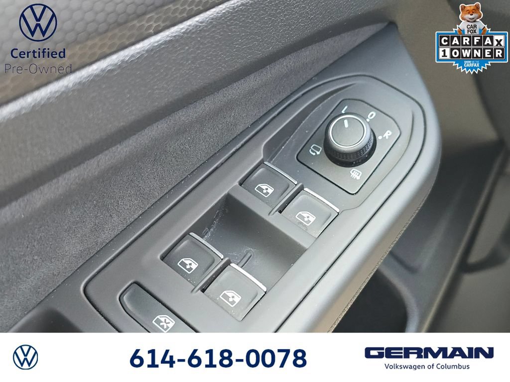 Certified 2024 Volkswagen GTI SE FWD image 26