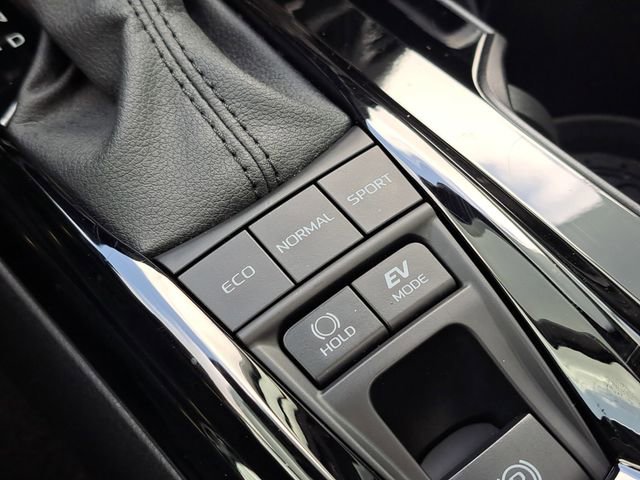 Used 2025 Toyota Camry XLE image 24