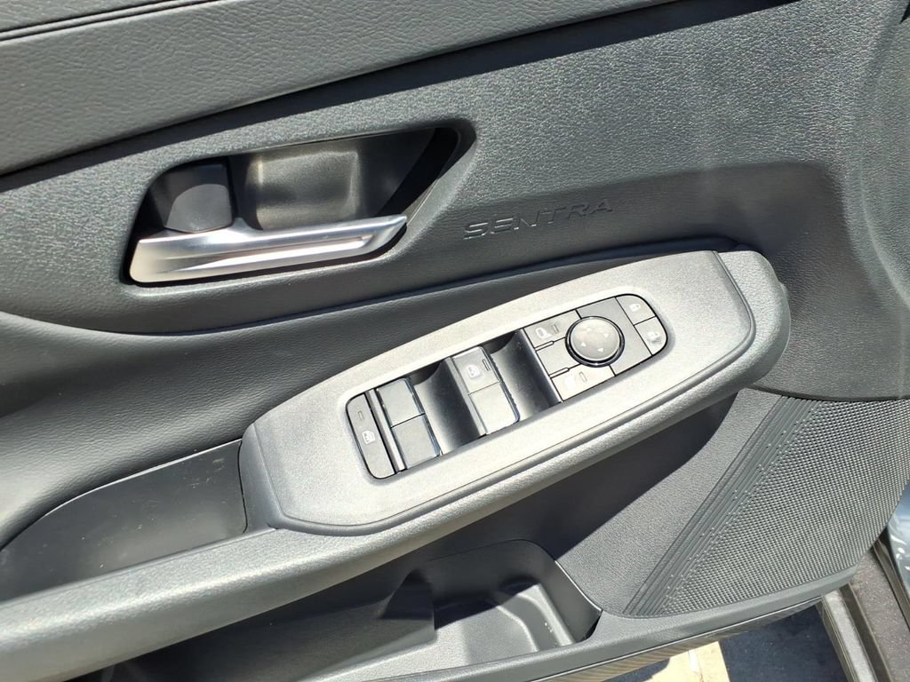 New 2026 Nissan Sentra SV w/ SV Convenience Package FWD image 14