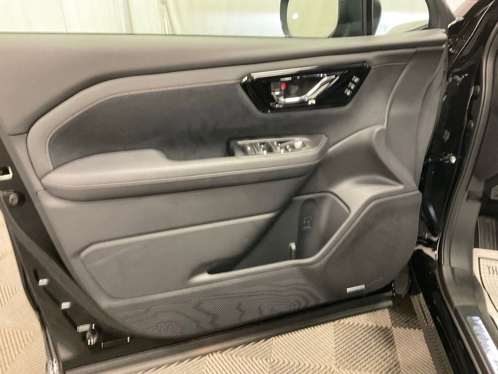 New 2026 Subaru Forester Touring AWD/4WD image 10