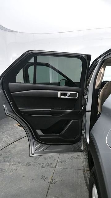 Used 2021 Ford Explorer 4WD image 16
