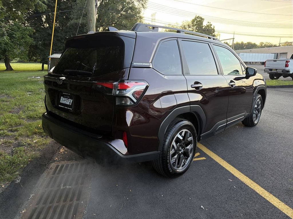 Used 2026 Subaru Forester Premium AWD/4WD image 8