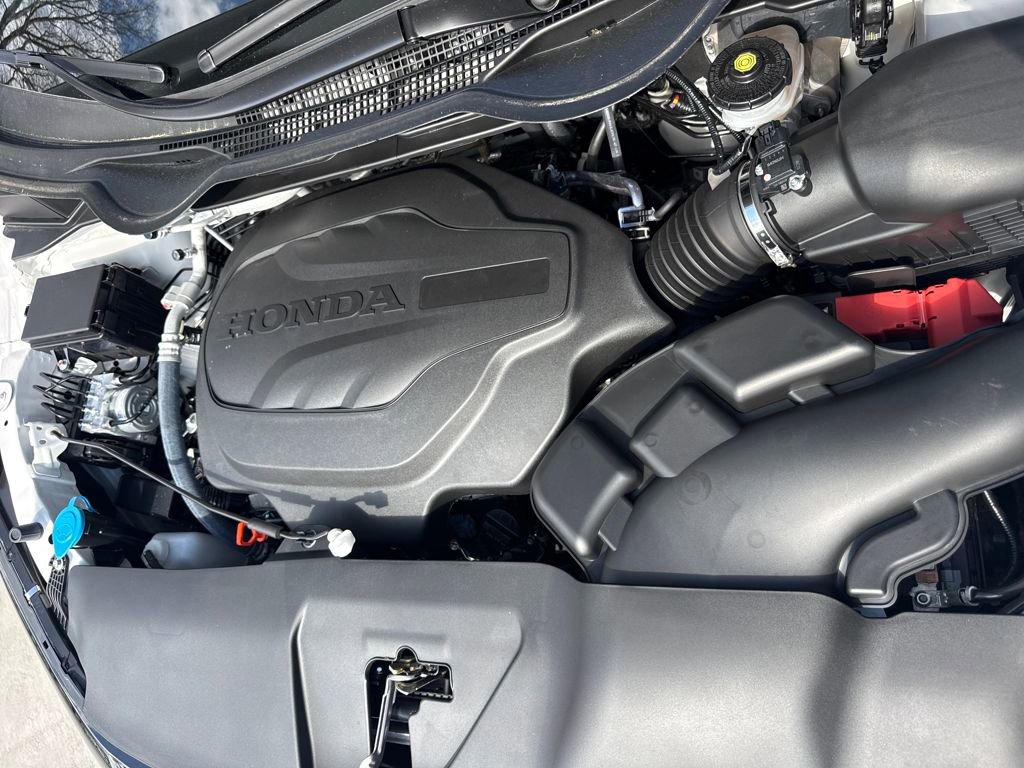 Certified 2024 Honda Odyssey Sport image 25