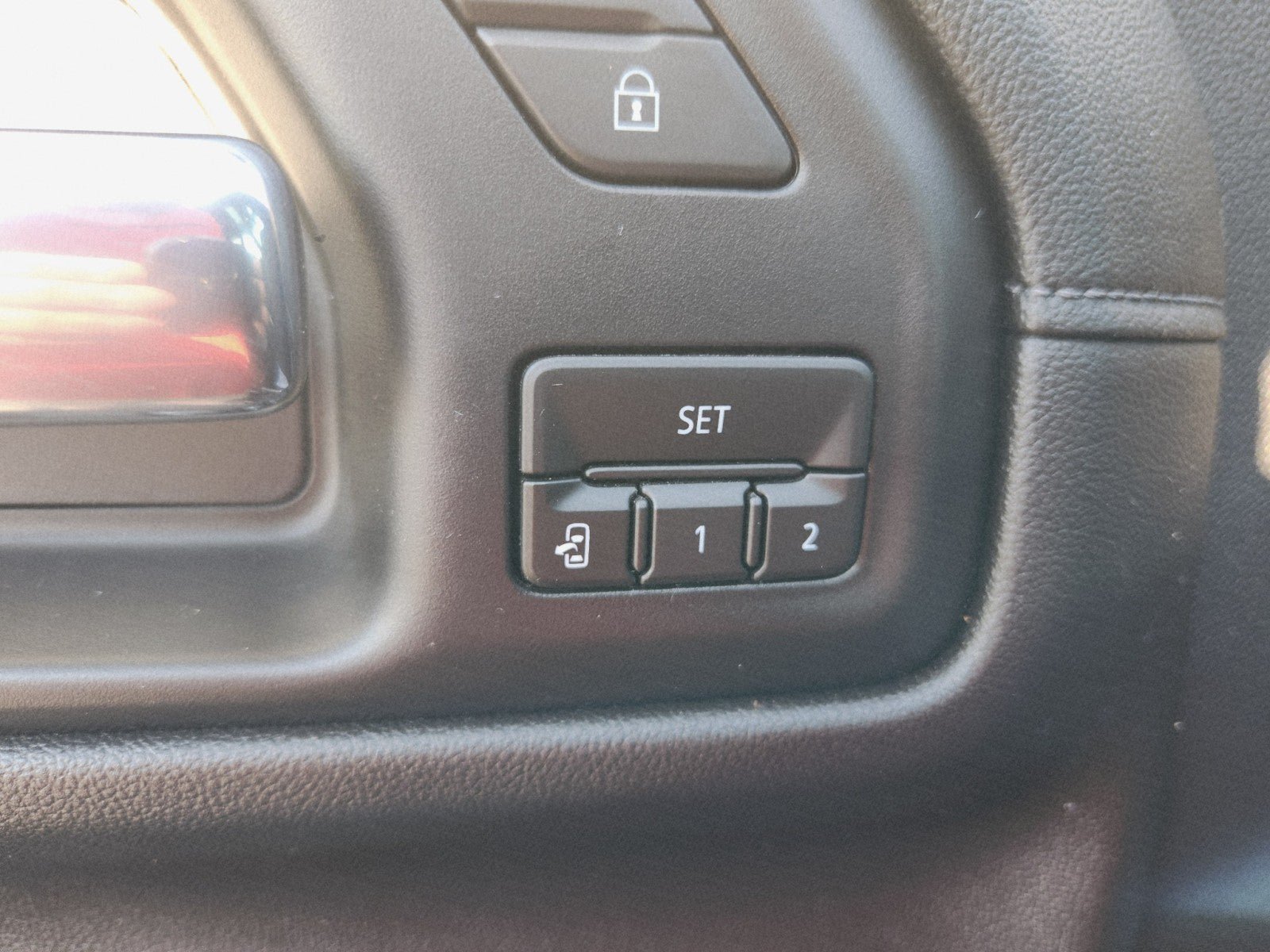 Used 2021 Chevrolet Silverado 1500 High Country w/ Technology Package AWD/4WD image 38