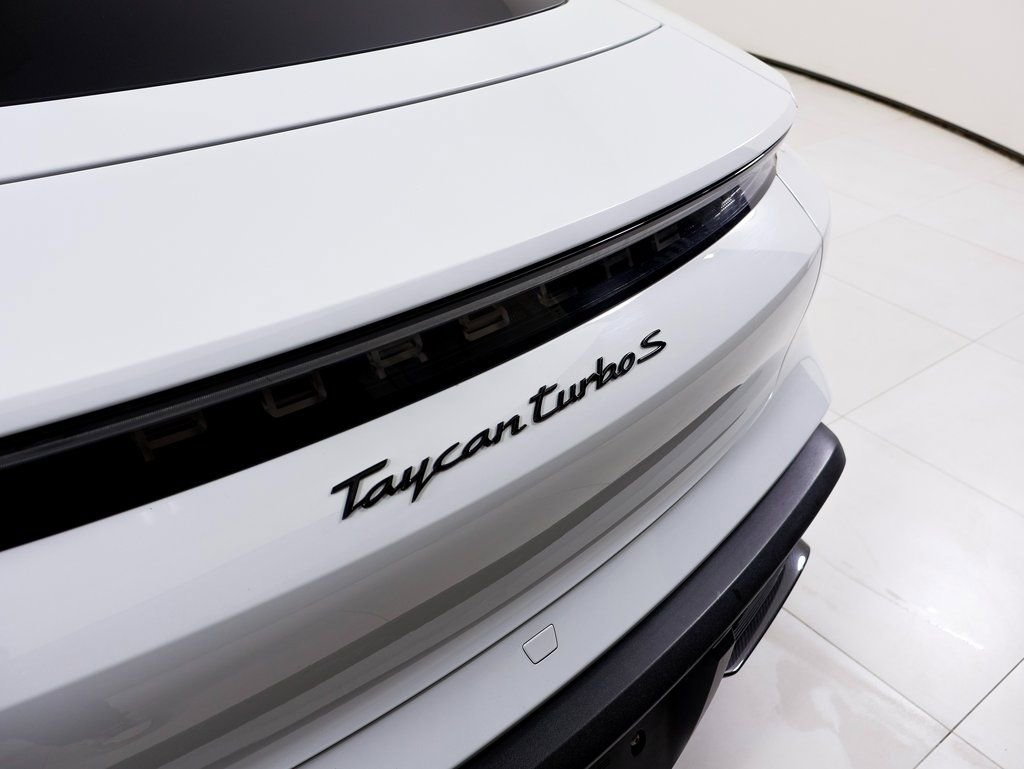 Certified 2021 Porsche Taycan Turbo S image 30