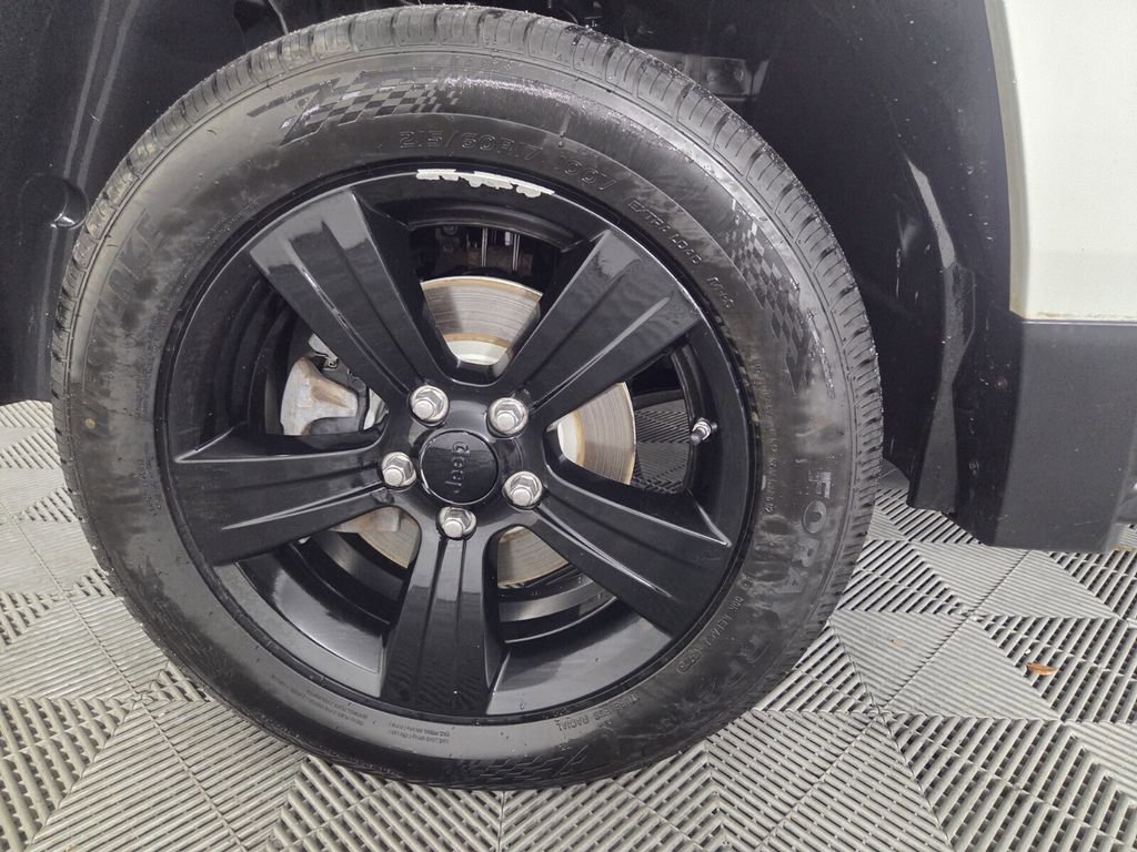 Used 2012 Jeep Patriot Latitude image 10