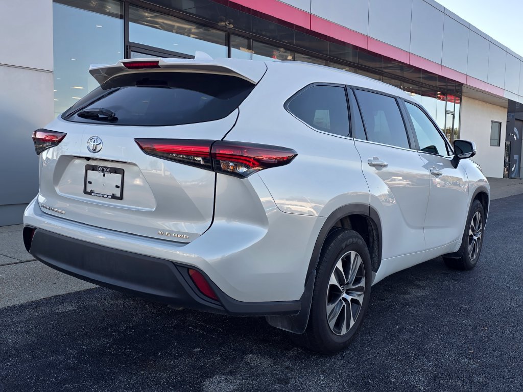 Certified 2025 Toyota Highlander XLE AWD/4WD image 7