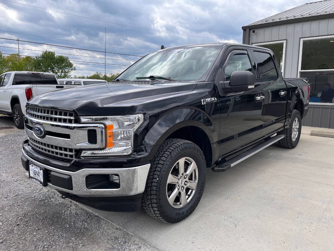 Used 2019 Ford F150 XLT w/ Equipment Group 302A Luxury AWD/4WD image 3