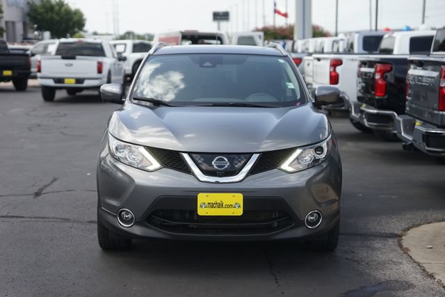 Used 2018 Nissan Rogue Sport SL w/ SL Premium Package FWD image 3