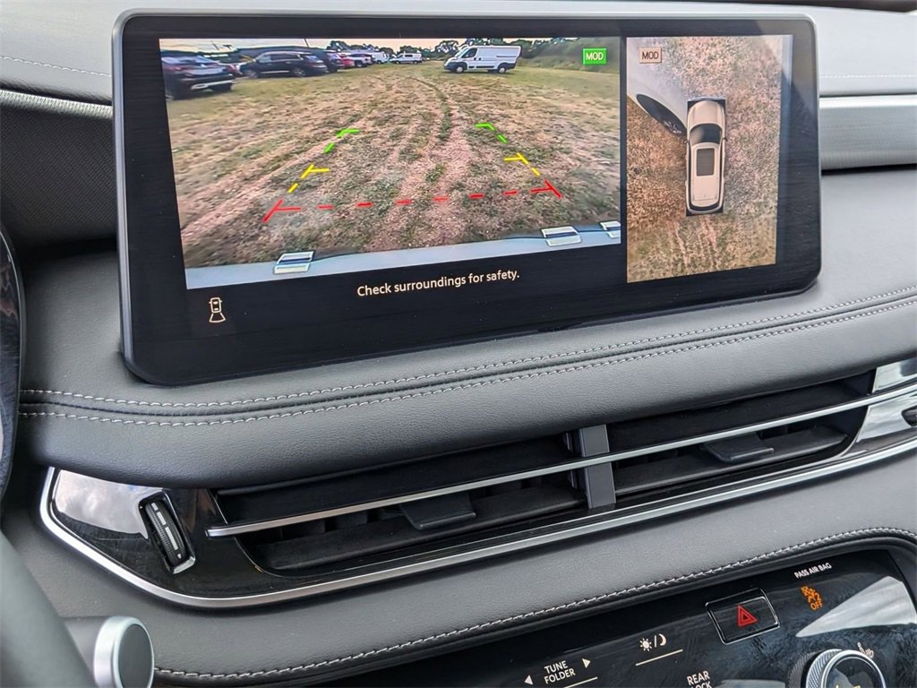 Certified 2025 INFINITI QX60 Luxe image 24