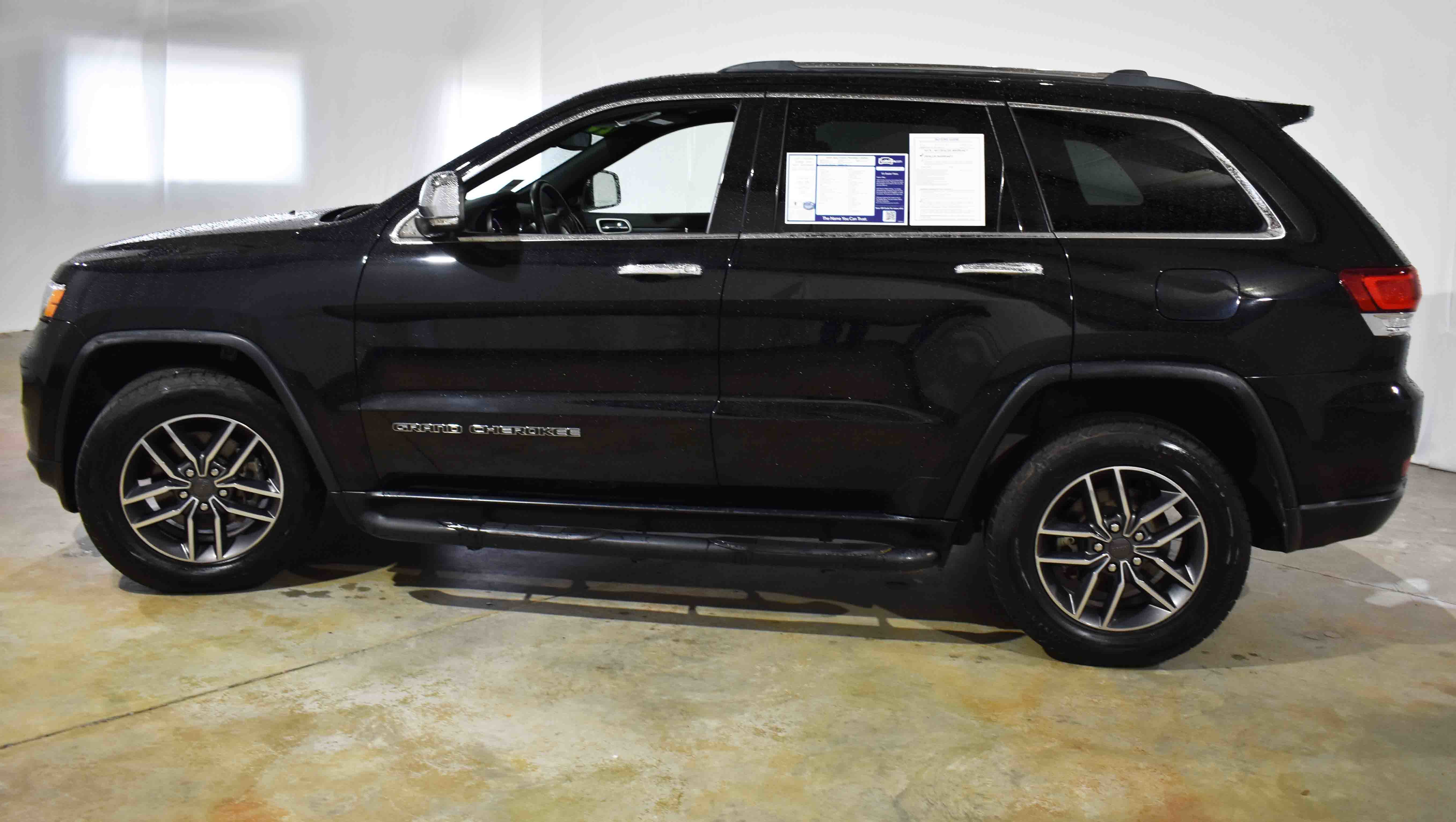 Used 2020 Jeep Grand Cherokee Limited w/ Trailer Tow Group IV image 6