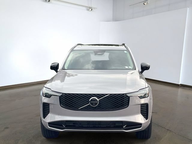 Used 2026 Volvo XC90 B6 Ultra w/ Protection Package AWD/4WD image 2