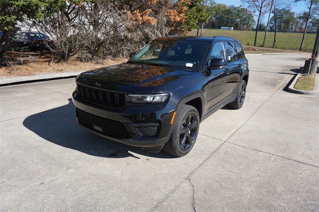 Used 2022 Jeep Grand Cherokee Altitude image 26
