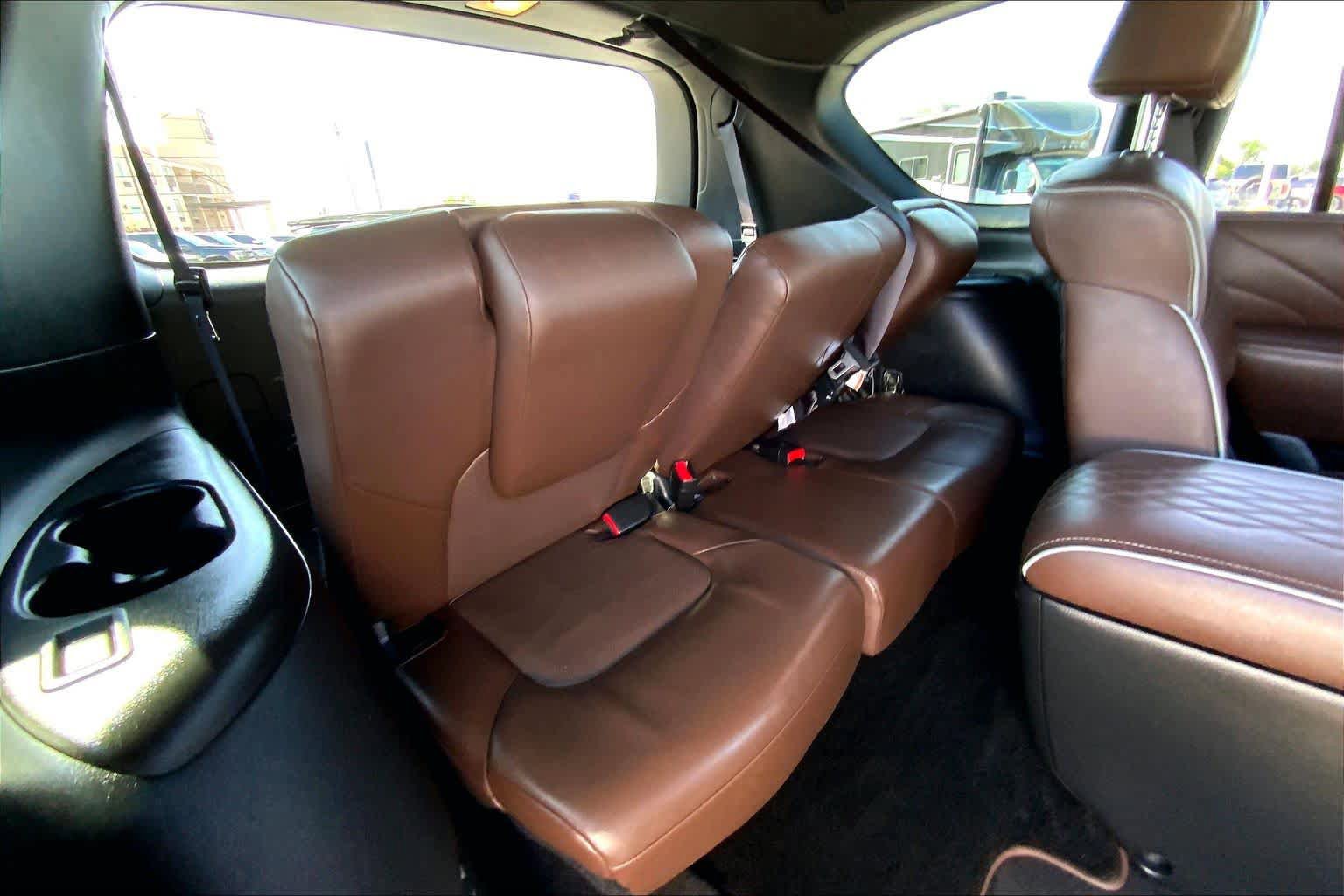 Used 2017 INFINITI QX80 Limited AWD/4WD image 18