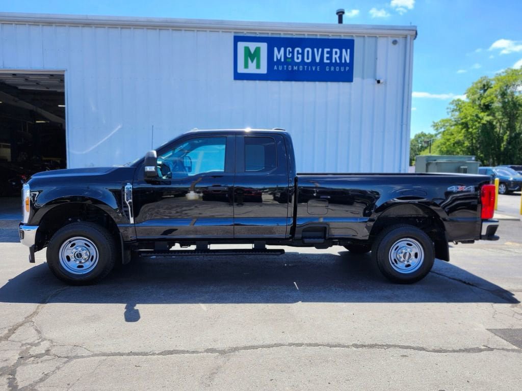 Used 2024 Ford F350 XL w/ Snow Plow Prep Package AWD/4WD image 2