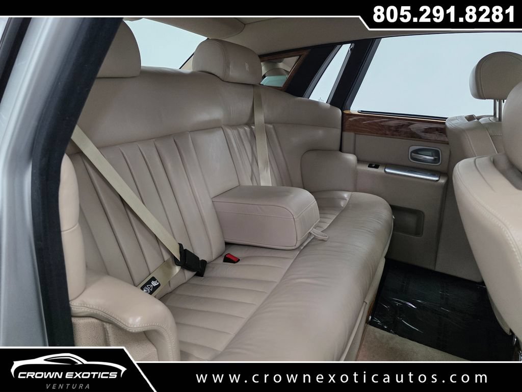 Used 2006 Rolls-Royce Phantom Sedan RWD image 12