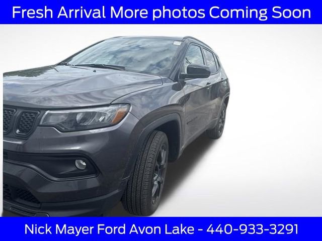 Used 2023 Jeep Compass Latitude AWD/4WD image 8