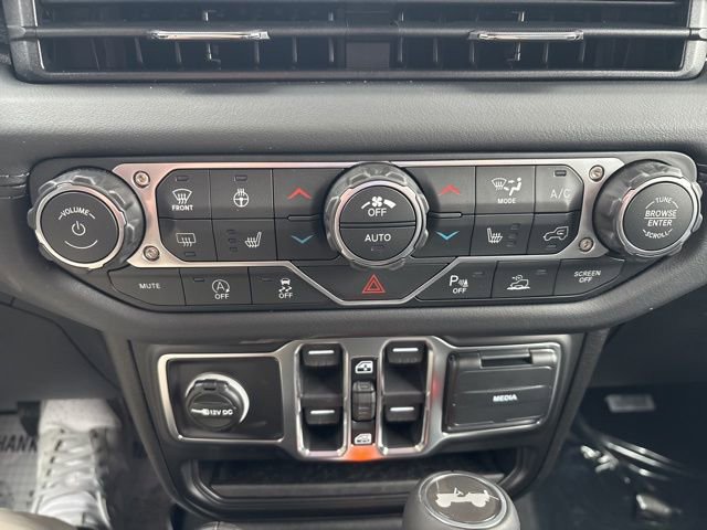 New 2026 Jeep Wrangler Unlimited Sahara image 21